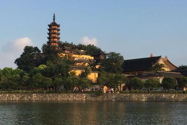 金山寺在哪个城市-白蛇传金山寺在哪个城市